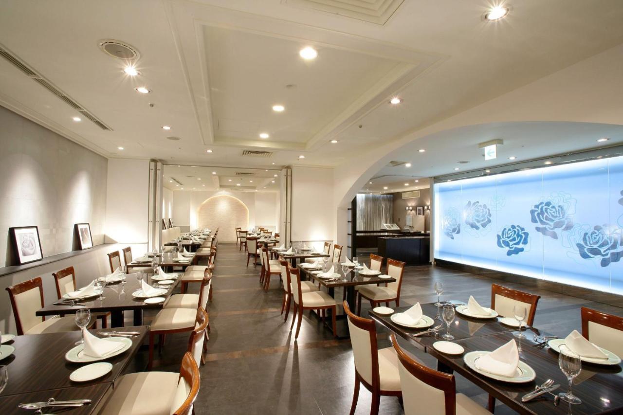 Castle Plaza Hotel Nagoya Exterior photo