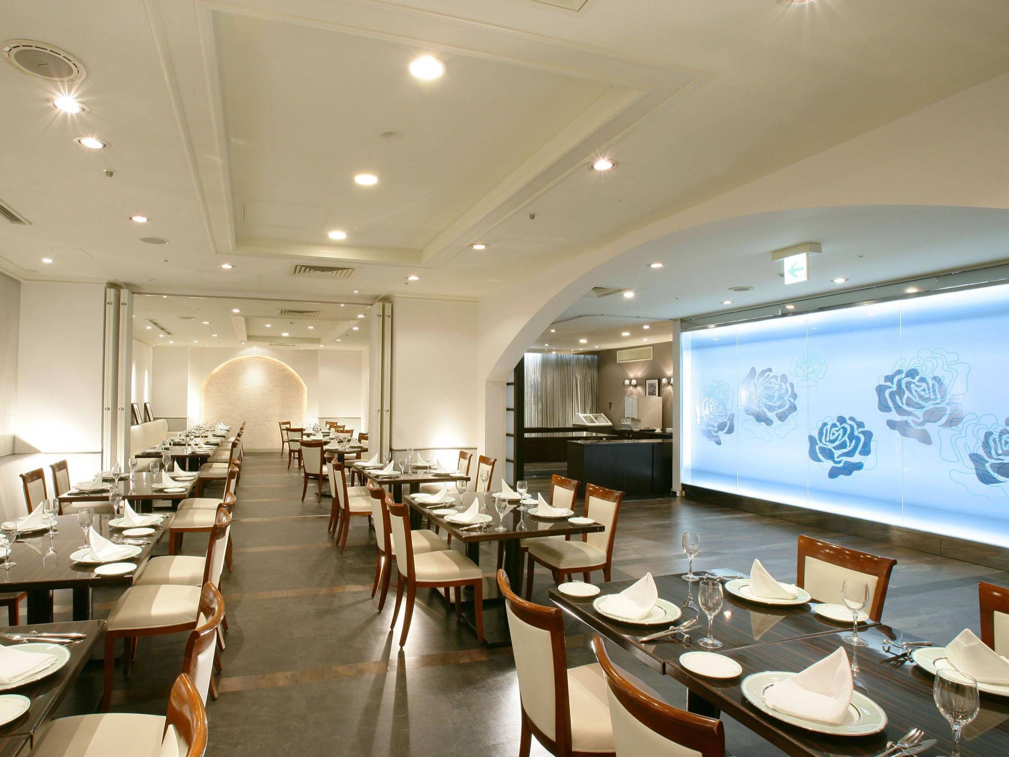 Castle Plaza Hotel Nagoya Exterior photo