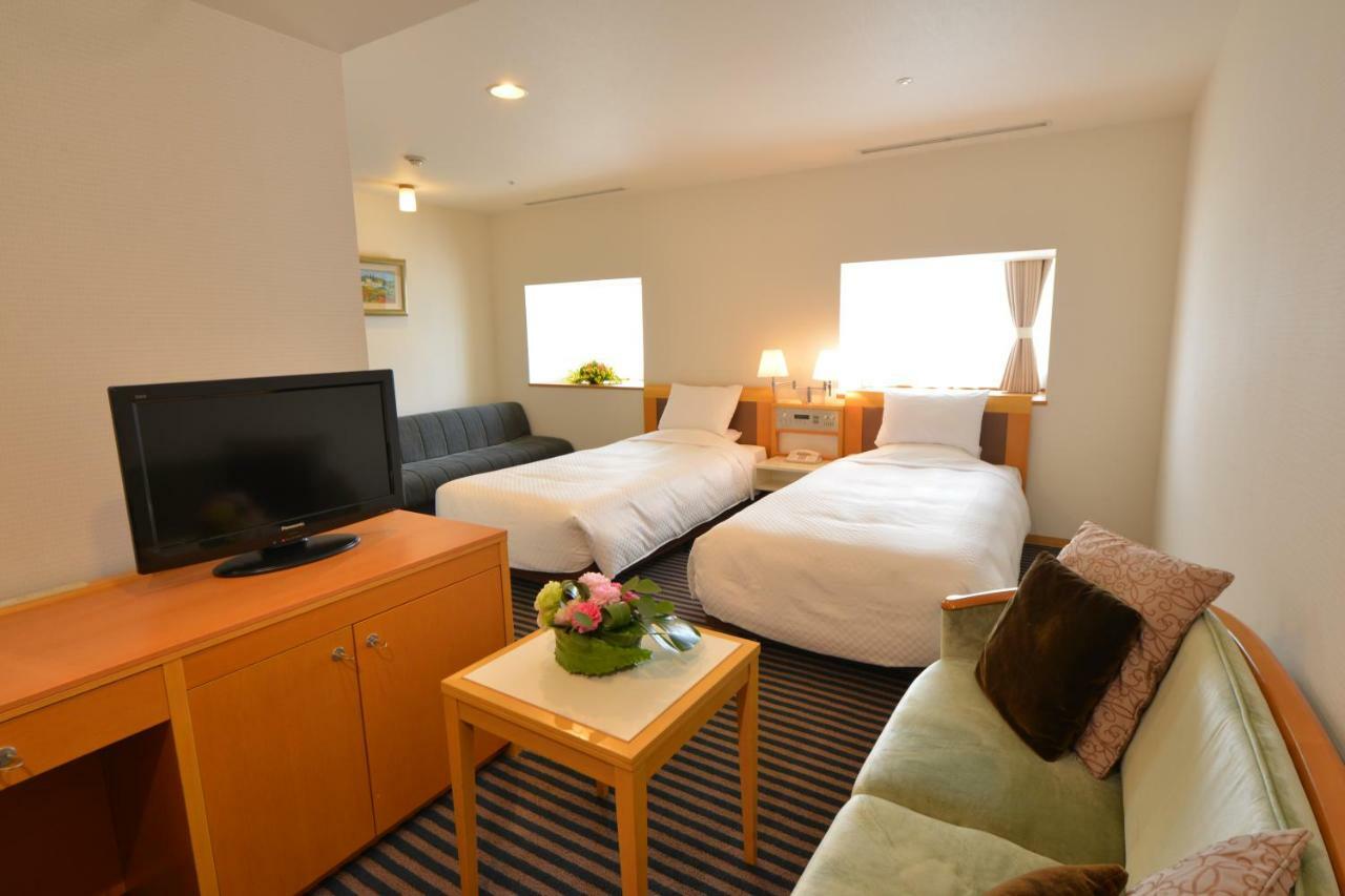 Castle Plaza Hotel Nagoya Exterior photo