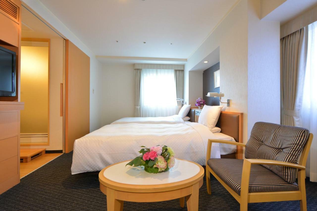 Castle Plaza Hotel Nagoya Exterior photo